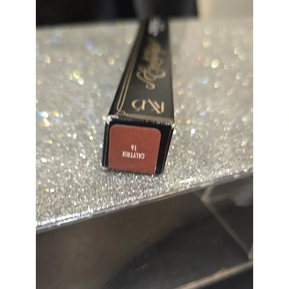 Kat Von D Everlasting Hyperlight Liquid Lipstick